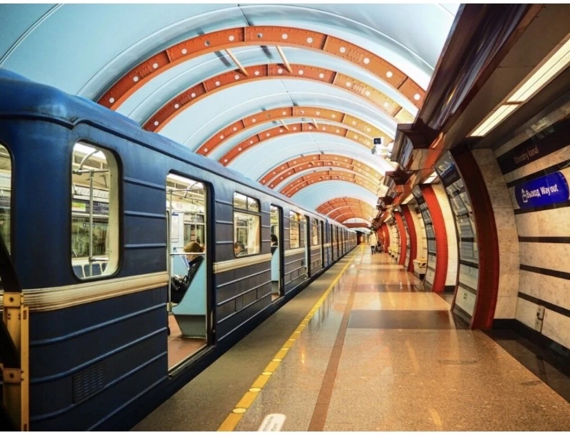 Петербургский метрополитен приглашает выпускников Колледжа на работу